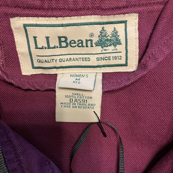 L.L. Bean Women’s Burgundy Barn Jacket Medium - Picture 13 of 13